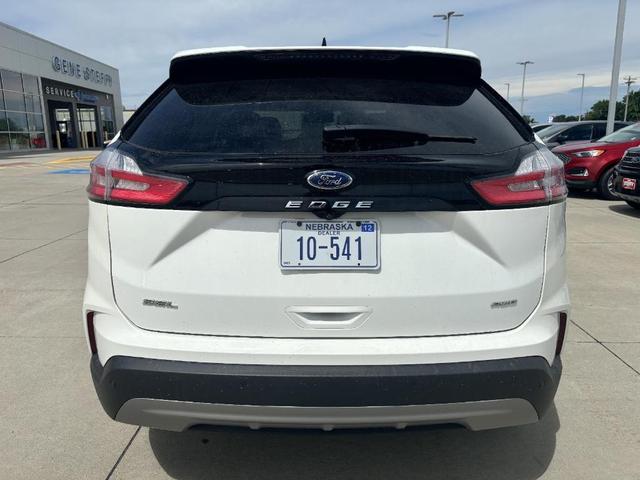 2021 ford edge sel