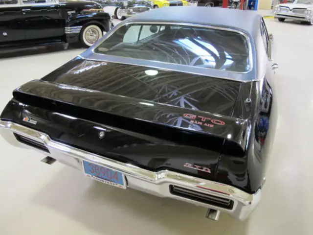 1968 black 2dr!