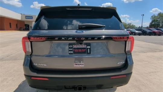 2025 Ford Explorer