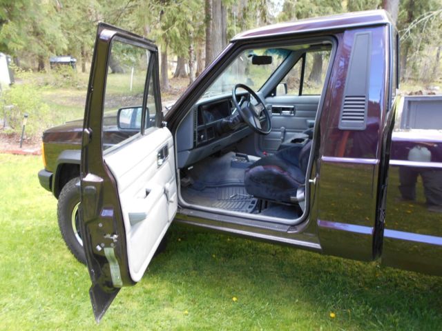 "4 x 4" jeep comanche, custom, 4x4, two owner