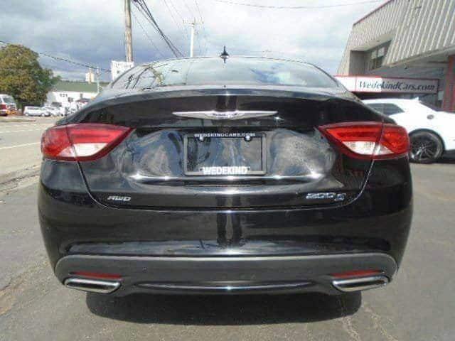 2016 chrysler 200 s