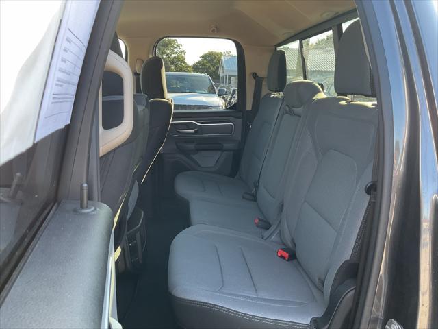 2020 ram 1500 big horn quad cab 4x4 64' box