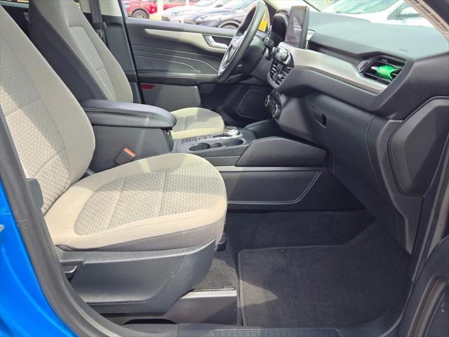 2021 ford escape se