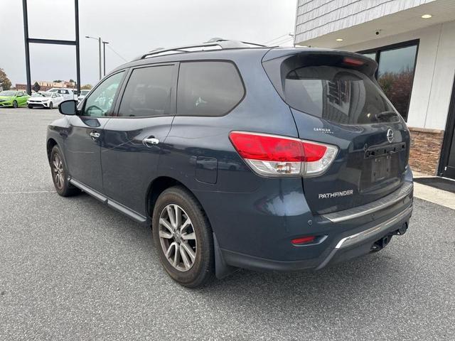 2016 nissan pathfinder sv