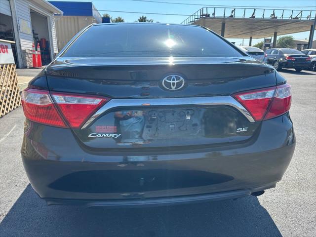 2017 toyota camry se