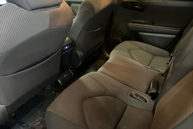 2023 toyota highlander l