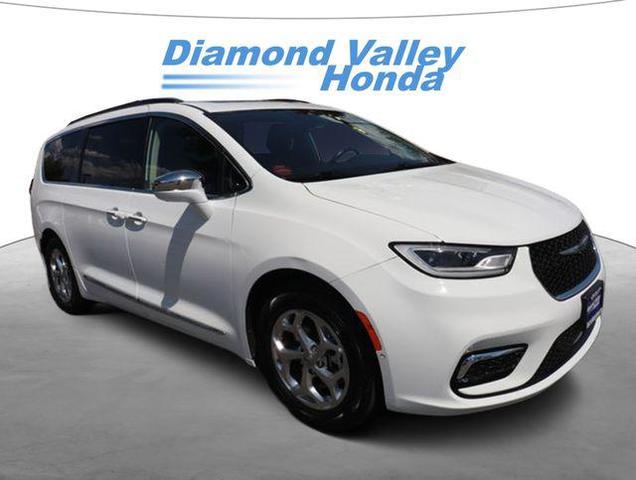 2022 chrysler pacifica limited
