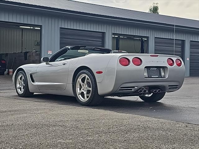 2004 chevrolet corvette base