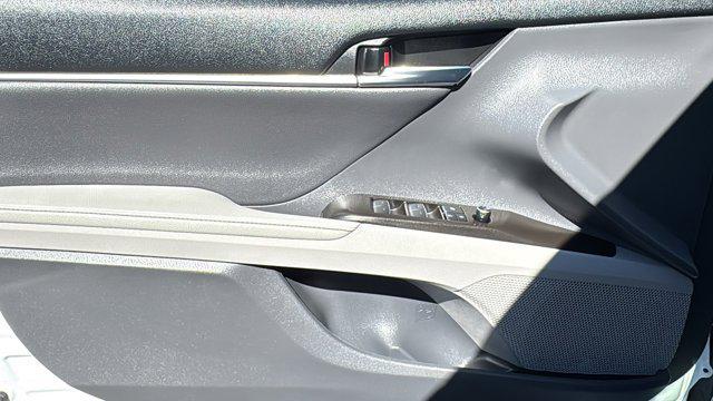 2022 toyota camry xle