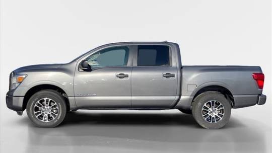 2022 Nissan Titan