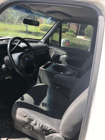 92 white ford f150 in beautiful condition pretty rare!
