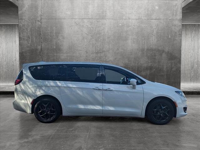 2019 chrysler pacifica touring plus
