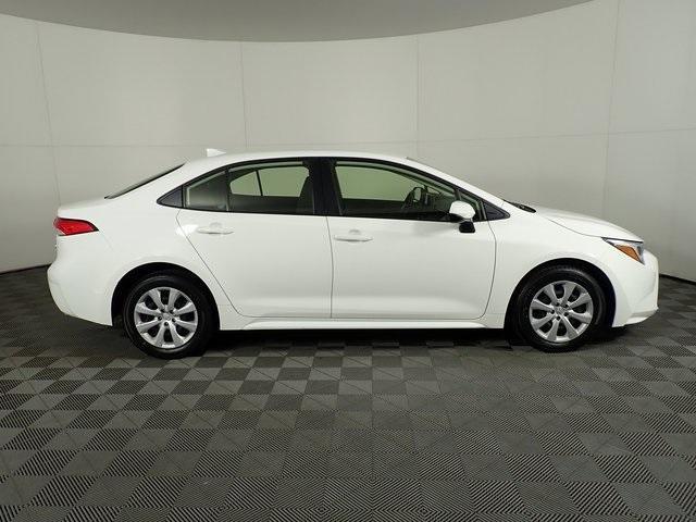 2023 toyota corolla hybrid le