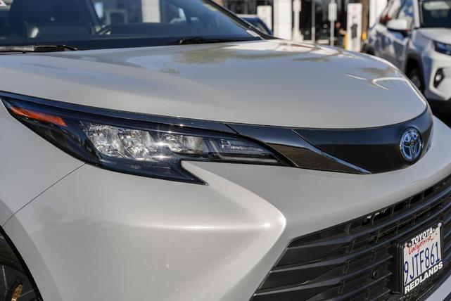 2024 toyota sienna woodland edition
