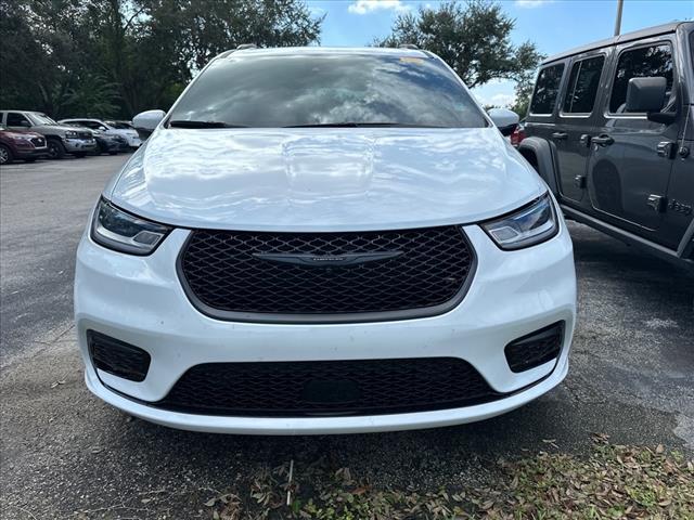2023 chrysler pacifica touring l