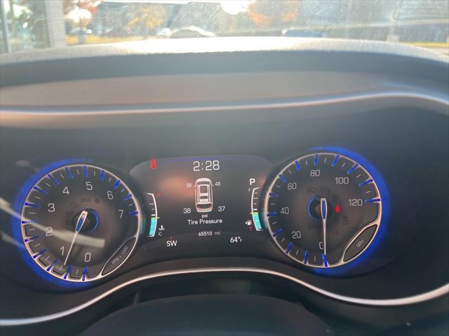 2022 chrysler pacifica touring l