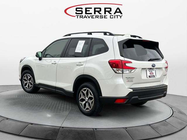 2022 subaru forester premium
