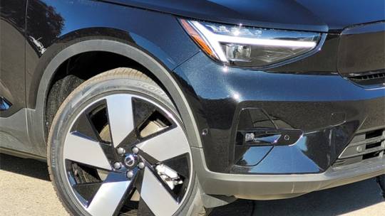 2024 Volvo XC40