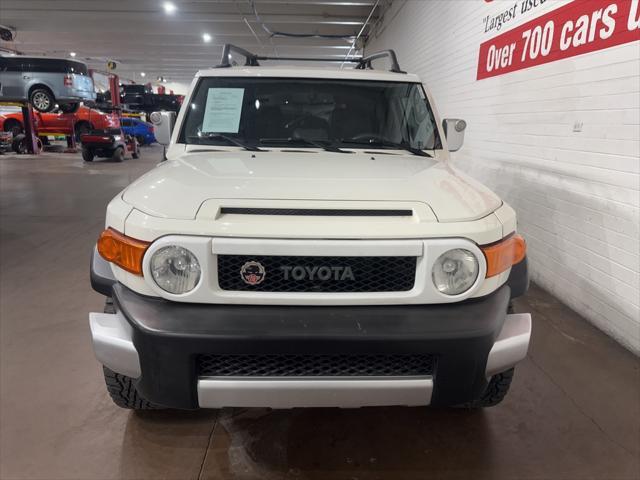 2013 toyota fj cruiser base