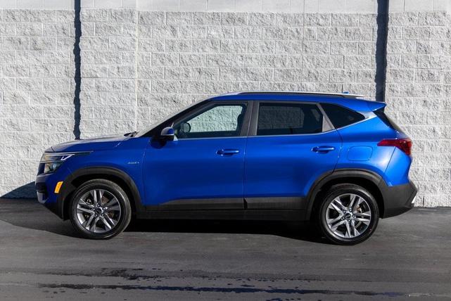 2021 kia seltos s