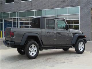 2023 Jeep Gladiator s