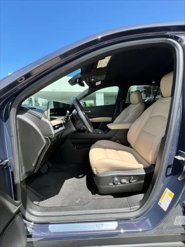 2024 cadillac xt4 premium luxury