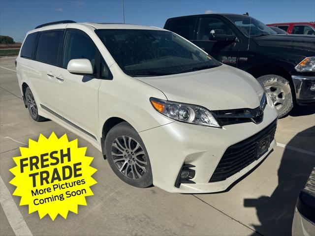 2019 toyota sienna l