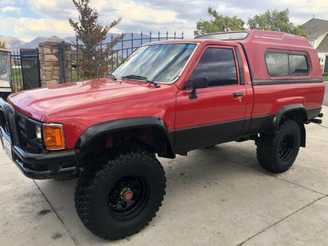 85 pickup, 4wd 5 speed 22re engine