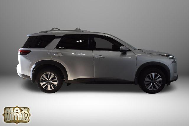 2023 nissan pathfinder sl