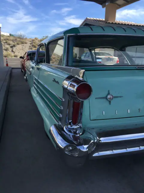 1958 oldsmoble fiesta super 88 hardtop wagon driver