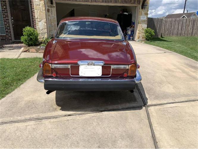 1977 jaguar xj6 in cadillac, michigan
