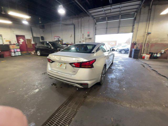 2019 nissan altima 2.5 sv