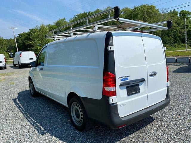 2016 mercedes-benz metris base