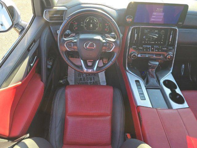 2023 lexus lx 600 base