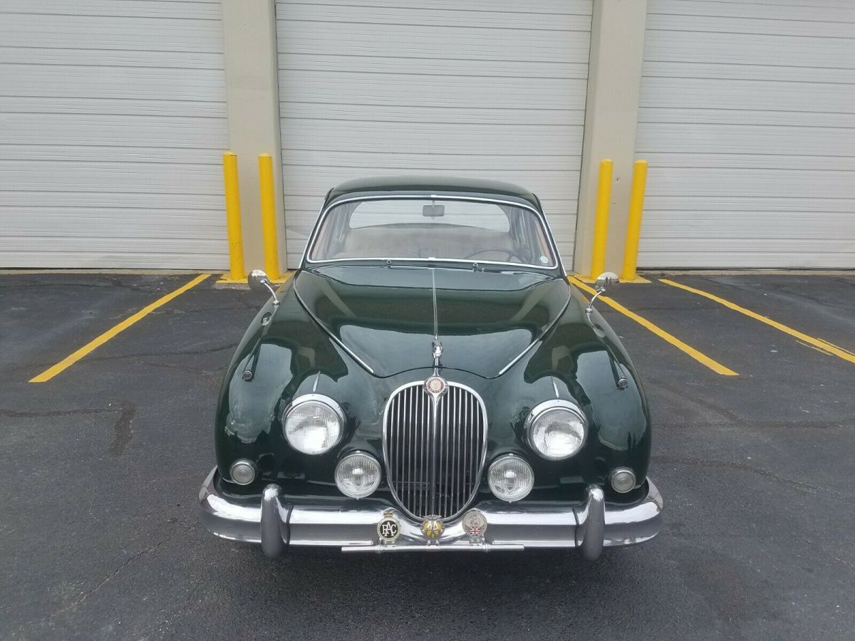 1962 jaguar mark 2 british racing green