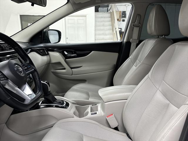 2022 nissan rogue sport sl