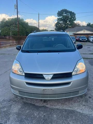 2005 toyota sienna le
