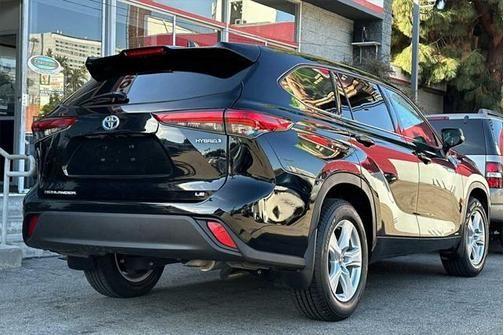 2021 toyota highlander hybrid