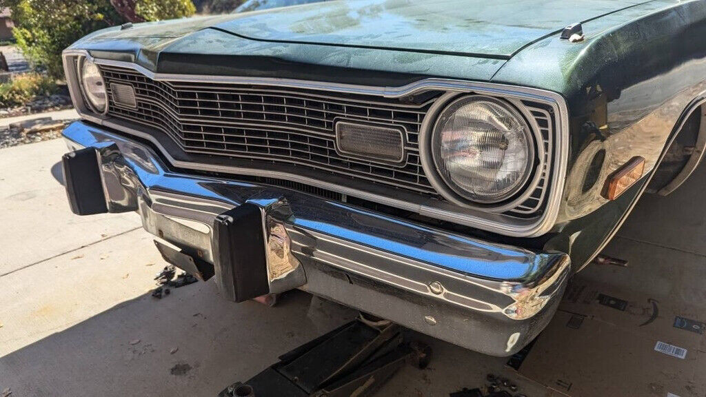 1973 dodge dart sedan