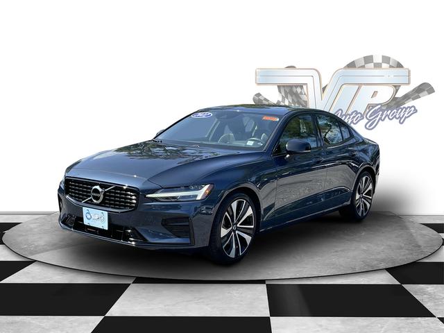 2022 volvo s60 b5 momentum