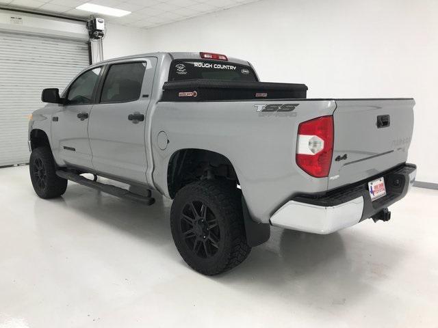 2017 toyota tundra sr5