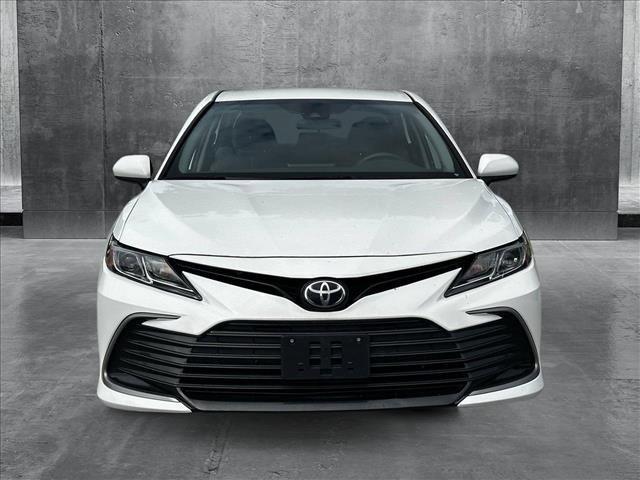 2021 toyota camry le