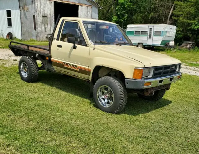 84 toyota truck 4x4 diesel 1984 5 speed