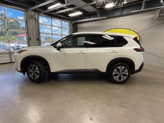 2021 nissan rogue sv