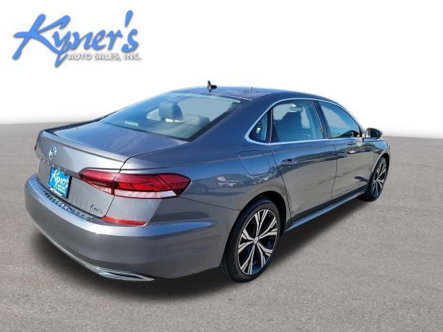 2021 volkswagen passat 2.0t se