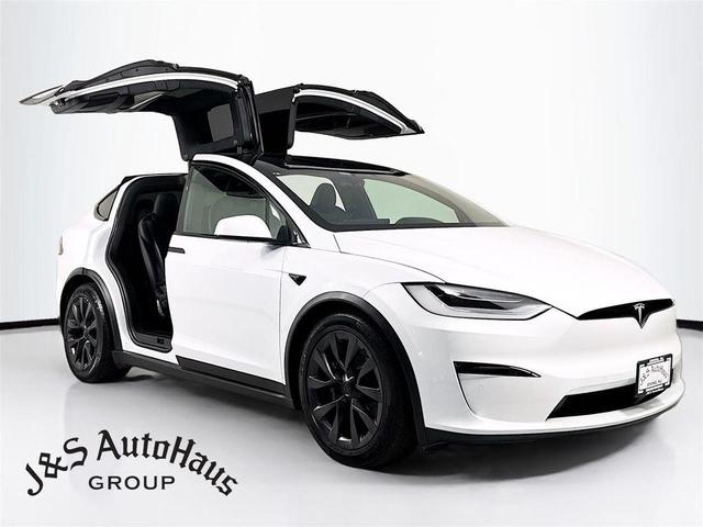 2022 tesla model x base