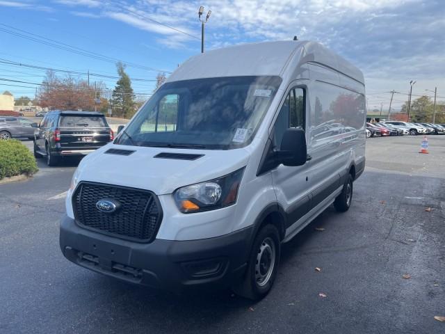 2023 ford transit-250 base