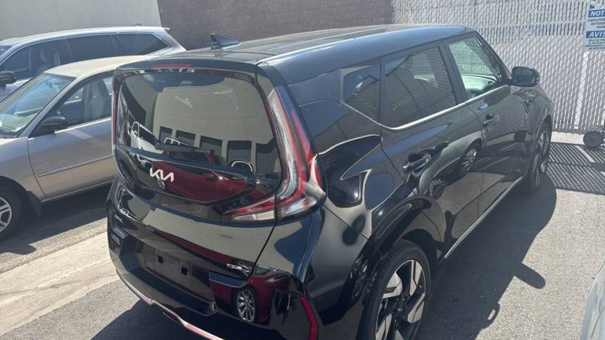 2023 kia soul gt-line