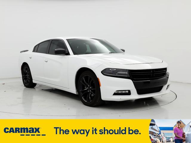 2016 dodge charger sxt