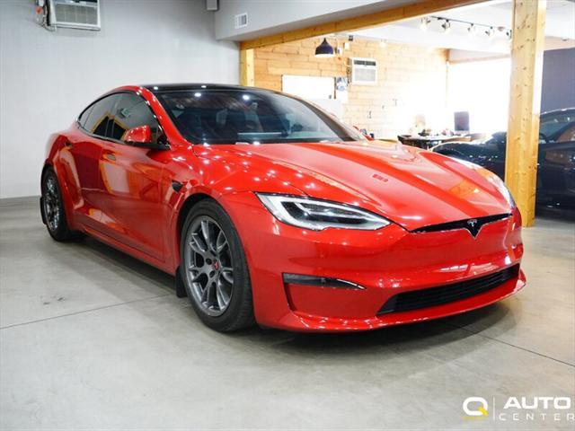 2022 tesla model s base